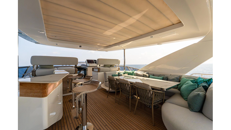 27 METRI - Yacht in vendita
