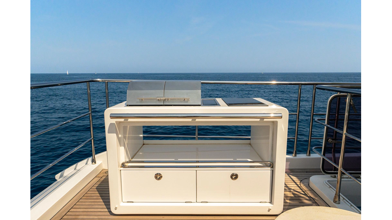 27 METRI - Yacht in vendita