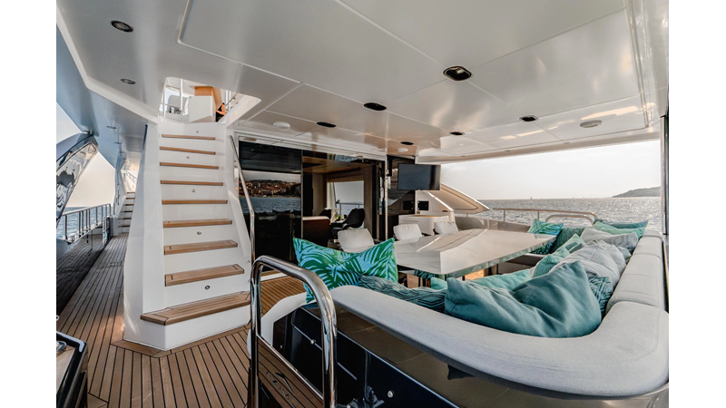 27 METRI - Yacht in vendita