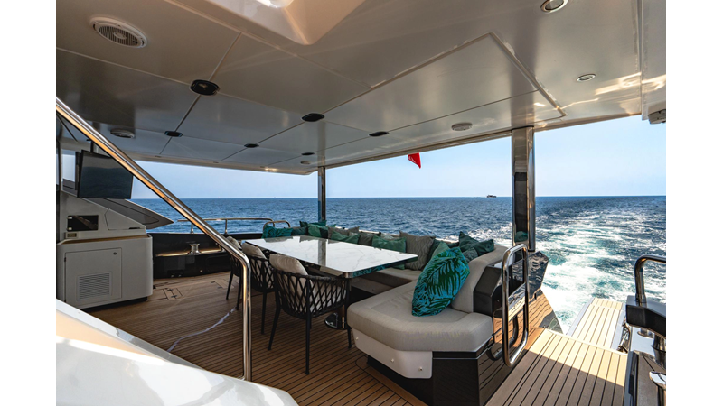 27 METRI - Yacht in vendita