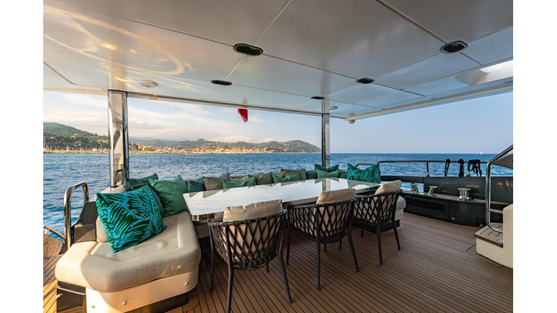27 METRI - Yacht in vendita