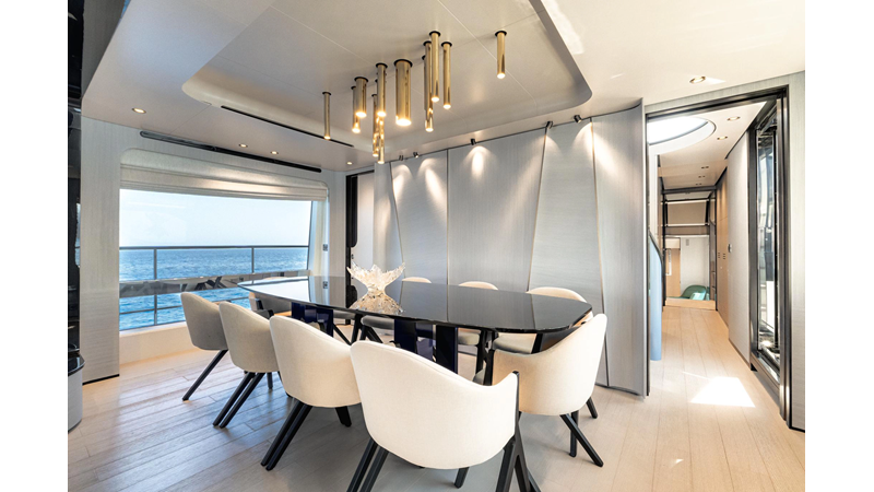 27 METRI - Yacht in vendita