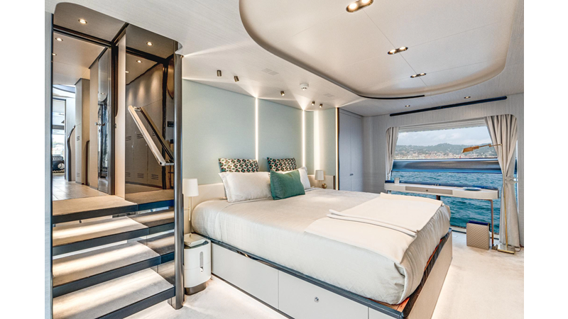 27 METRI - Yacht in vendita