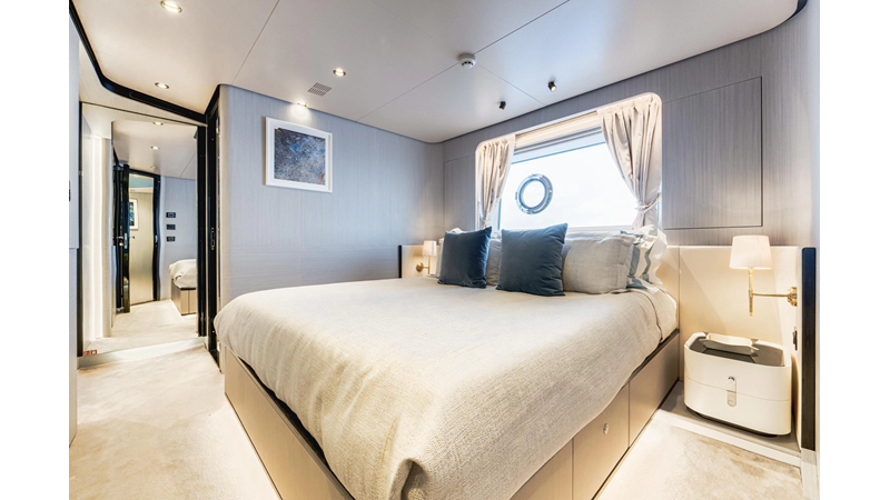 27 METRI - Yacht in vendita