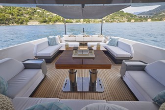 GODDESS OF THE MOON 4 Open deck seating