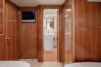 LADY MAUREEN 20 LADY MAUREEN 2006 FALCON Falcon 86 Motor Yacht Yacht MLS #482482 20