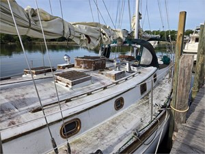 43' Shannon 1983 Cutter Ketch 5 