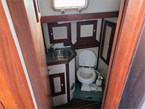 43' Shannon 1983 Cutter Ketch 18 