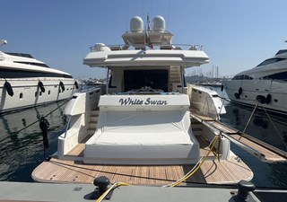 WHITE SWAN YACHT