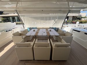 WHITE SWAN 7 Sun Deck
