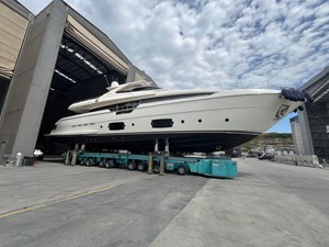 WHITE SWAN YACHT