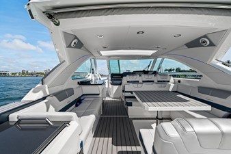 Lady Champagne II 24 