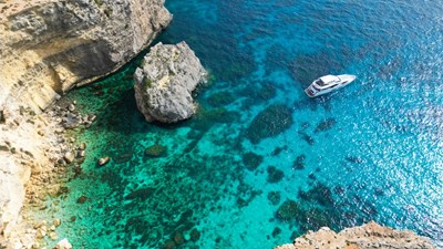 EVERDEEN 9 Sunseeker 95 - LARRIANE MAE 34