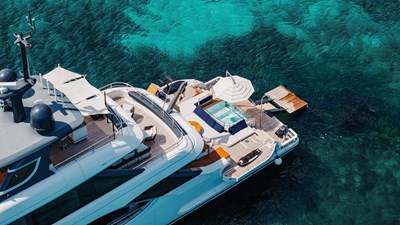 KING'S LAIR YACHT