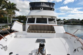 WANDERER 53 Foredeck Seating Area