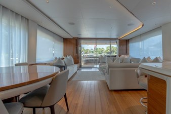 KAOS 6 Dining  