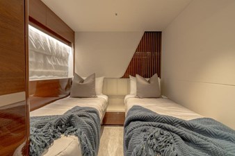 KAOS 18 Guest Stateroom  