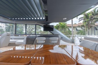 KAOS 22 Flybridge 