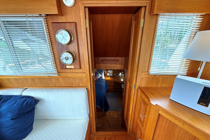 Aft Companionway