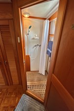 TUMBLEWEED 18 Aft Shower