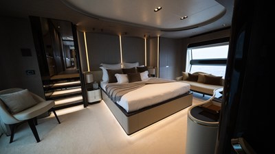 ANA 13 ANA Yacht-34