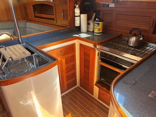 Pacific-Seacraft-40-2002 Full Galley