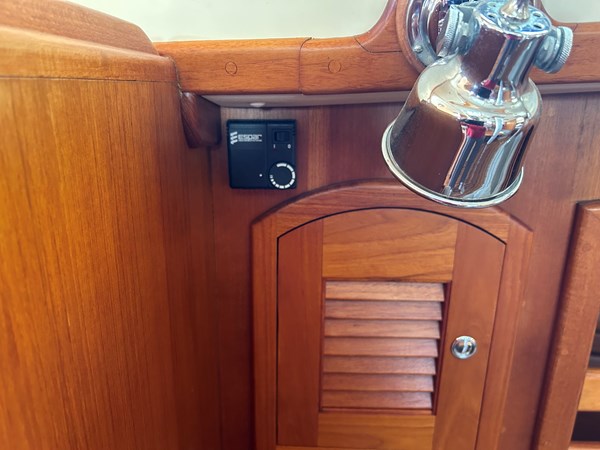 Pacific-Seacraft-40-2002 Espar Controller