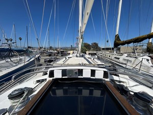 PALOMA 12 Pacific-Seacraft-40-2002 Cabin Top looking Forward