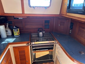 PALOMA 19 Pacific-Seacraft-40-2002 Galley Stove