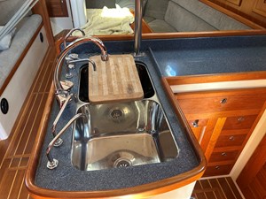 PALOMA 20 Pacific-Seacraft-40-2002 Galley Sinks