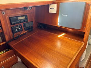 PALOMA 26 Pacific-Seacraft-40-2002 Nav Station