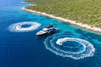 BELLA LUNA 8 