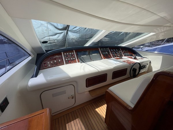 MANGUSTA 72 - Yacht for sale