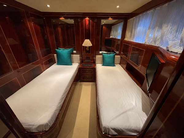 MANGUSTA 72 - Yacht for sale