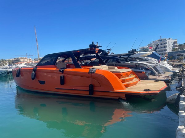 VANQUISH VQ52 - Yates en venta