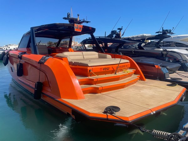 VANQUISH VQ52 - Yates en venta
