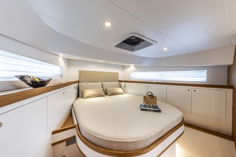 AD ASTRA 60 6 Master cabin