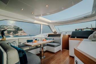 AD ASTRA 60 1 Main deck dining