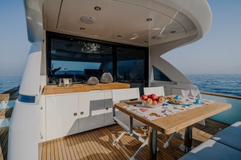 AD ASTRA 60 2 Main deck outdoor dining