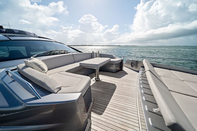 CRASH - Yacht zu verkaufen