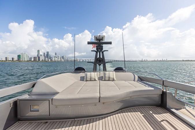 CRASH - Yacht zu verkaufen