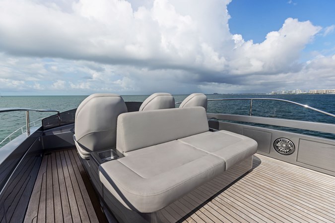 CRASH - Yacht zu verkaufen