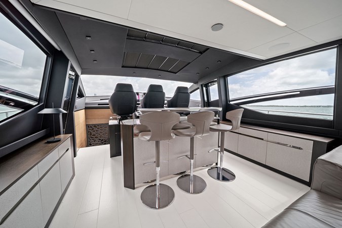 CRASH - Yacht zu verkaufen