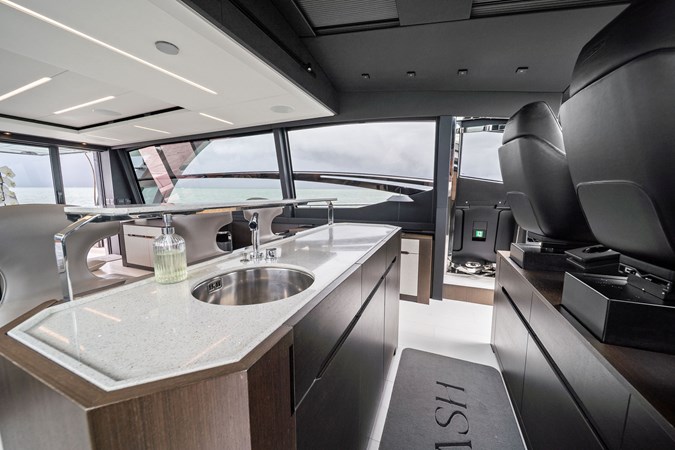 CRASH - Yacht zu verkaufen