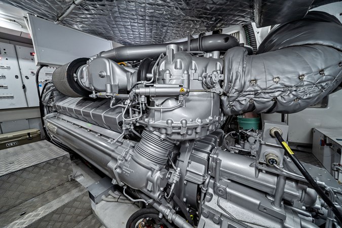 CRASH - Yacht zu verkaufen