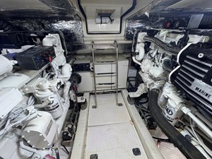 ENDLESS SUMMER 57 05Engine room looking aft