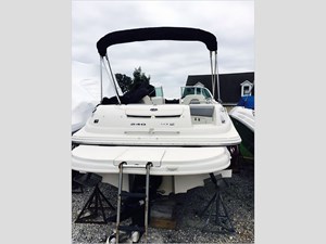24' Sea Ray 2008 240 SD  3 