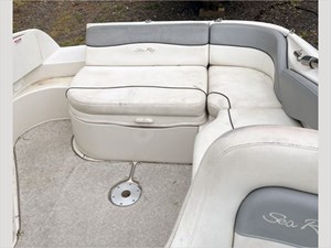 24' Sea Ray 2008 240 SD  7 
