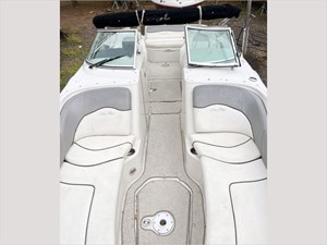 24' Sea Ray 2008 240 SD  9 