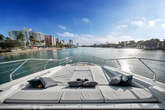 Azimut Grande 27 10 